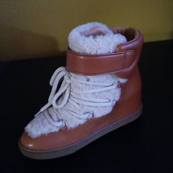 COACH MONROE SHERLING BOOT - Picture 3 of 7